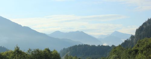 Bergpanorama auf dem Weg
